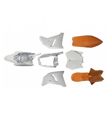 Plasticos para malcor ktm sx65 blanco con guardabarros delantero en naranja. Replicas de ktm, no originales.