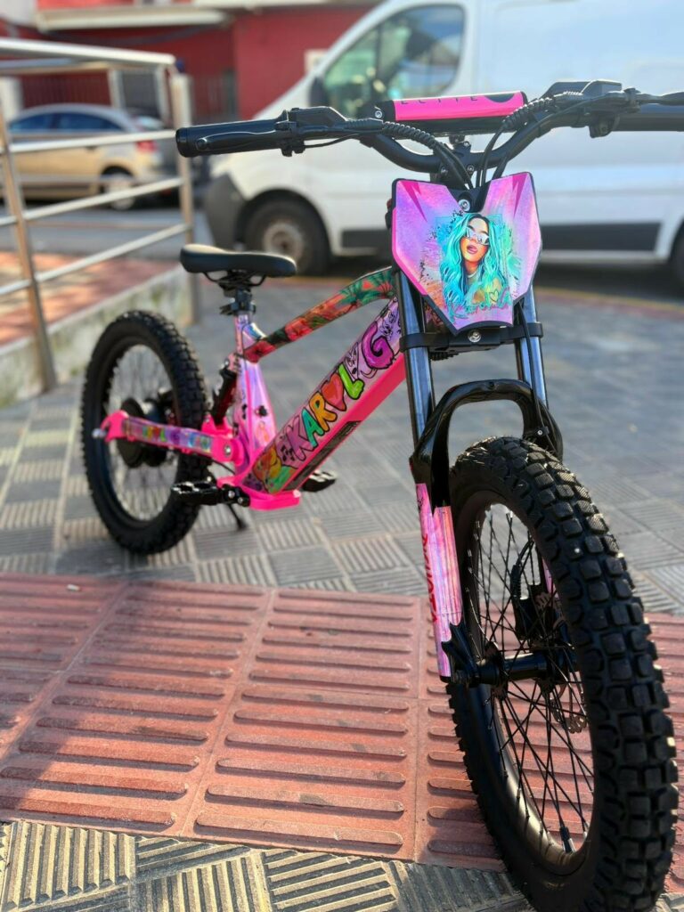 Vinilo Bicicleta electrica Ovex Karol G (Mañana será bonito)