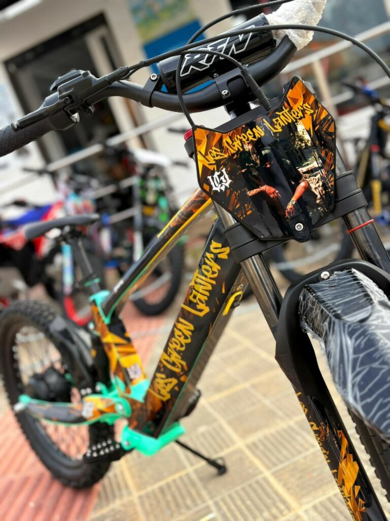 VINILO HOLOGRÁFICO BICICLETA ELECTRICA RFN JC REYES